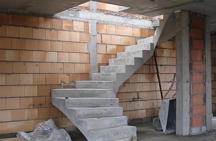 Iskusni krovovski majstori