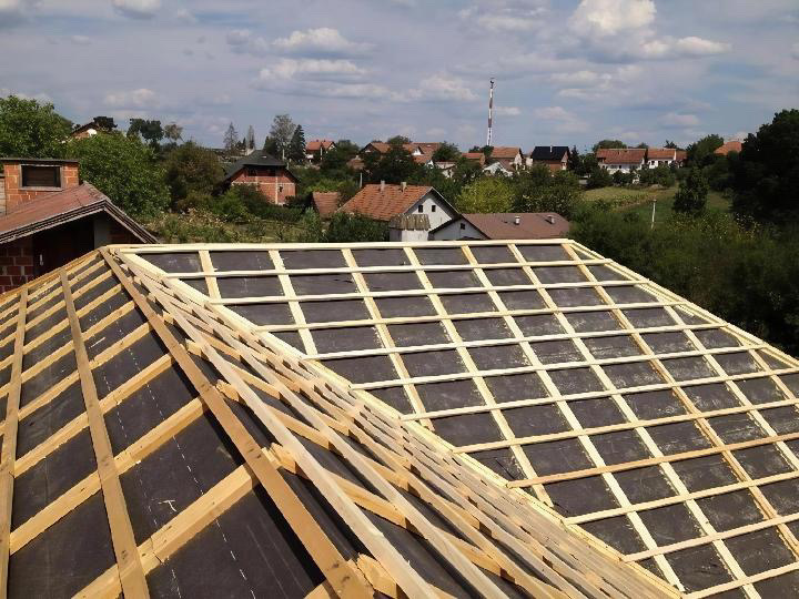 Iskusni krovovski majstori